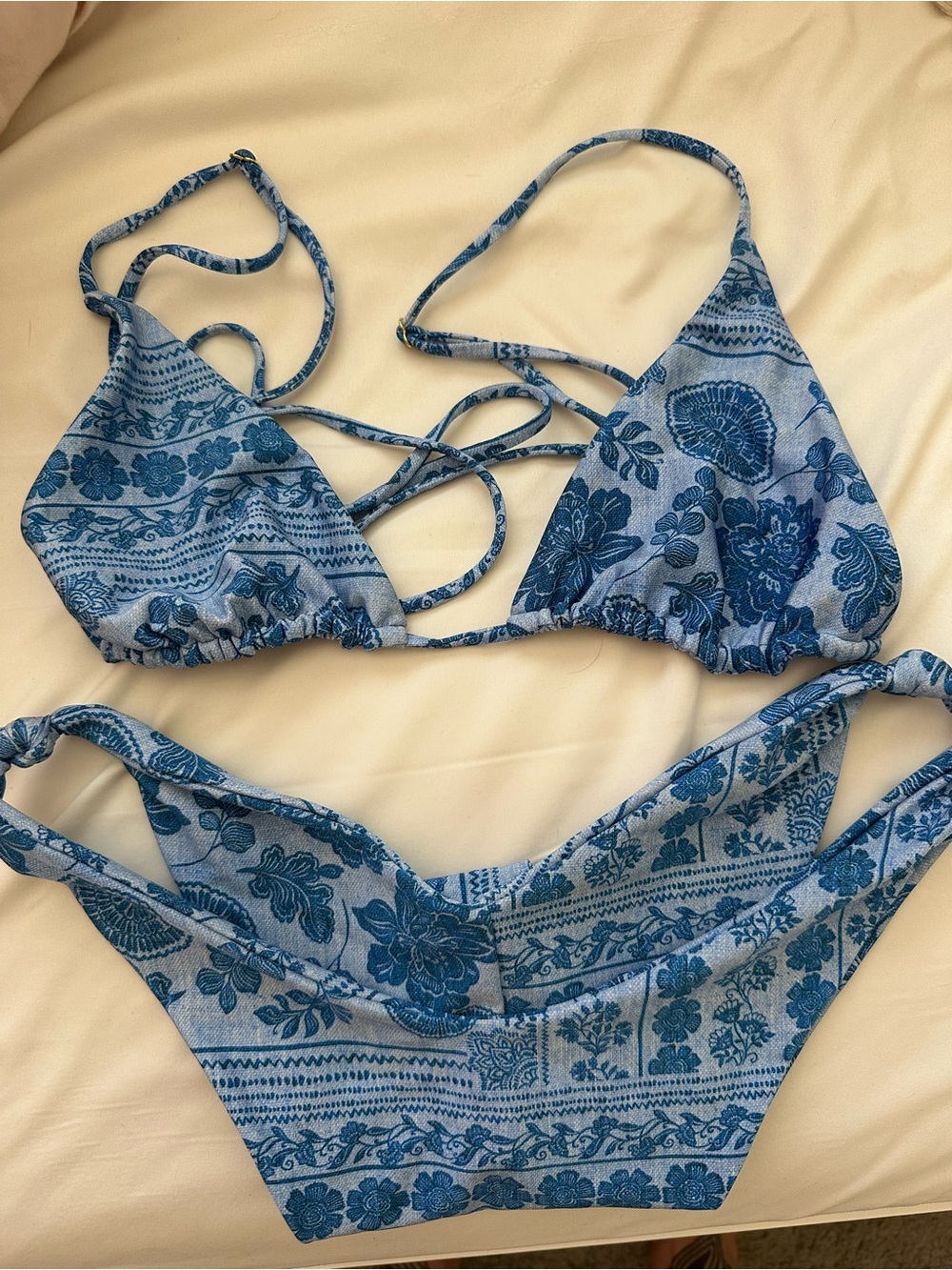 Skatie Blue Floral Print Ella top Suzanne bottom M Bikini